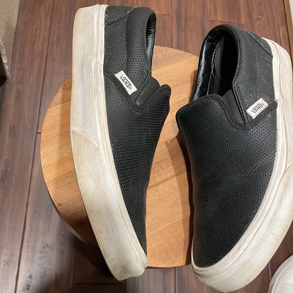 Vans 8 - Picture 4 of 7
